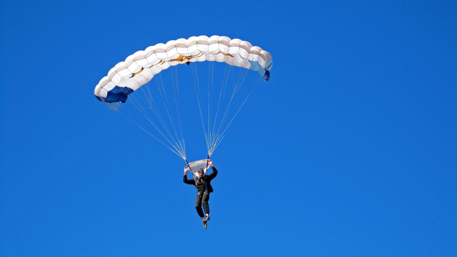 开云体育app官网-田径队康复训练效果明显,田径恢复训练一开始要做什么