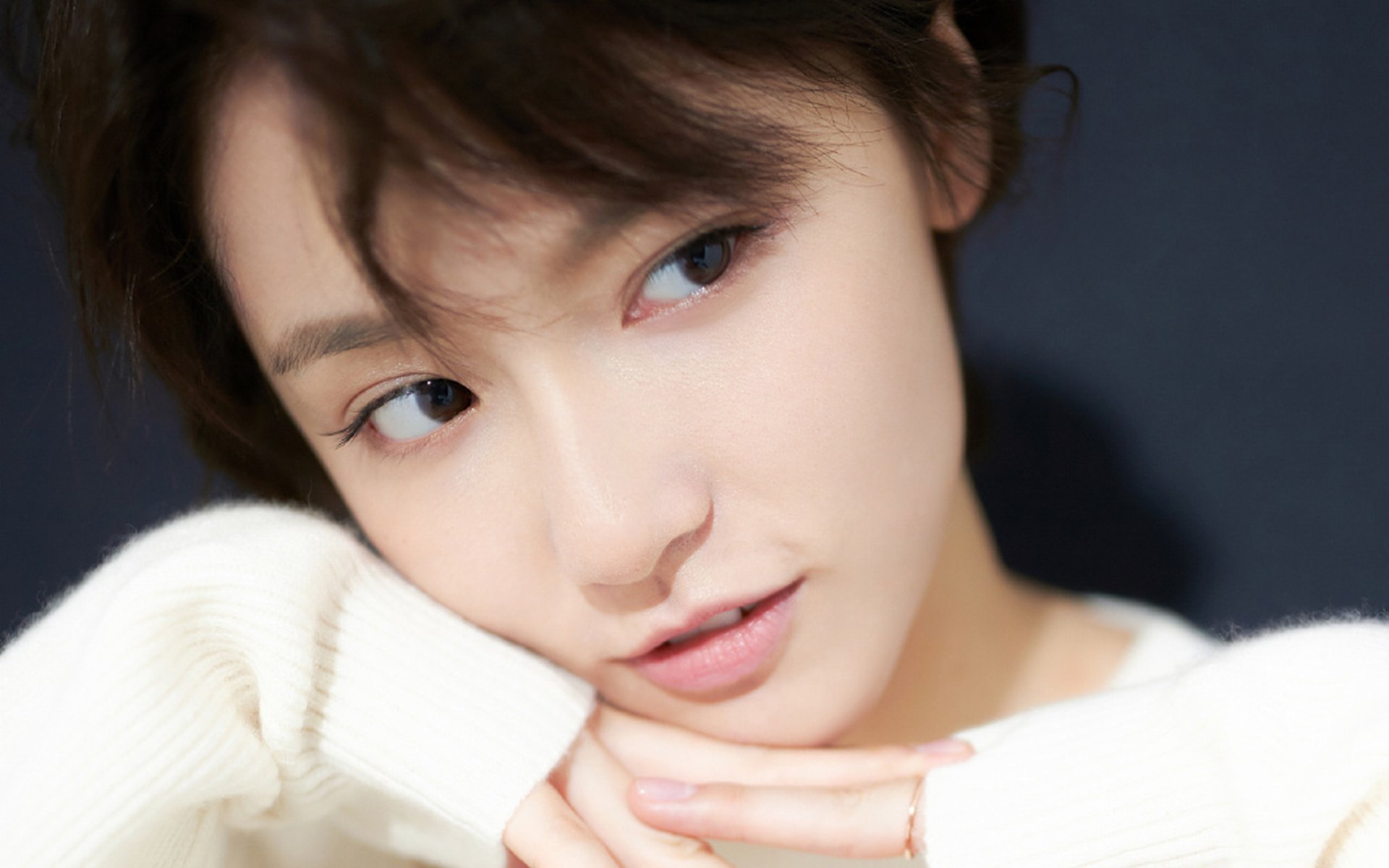 开云官网-奥尔韦拉决赛发挥出色引发关注,奥尔维斯